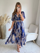 robe longue grande taille imprimée bleu doré femme coupe portefeuille fluide fendue du S au 4XL Mona