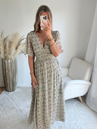 robe longue grande taille vert sauge dorée femme coupe portefeuille fluide élégante du S au 4XL Isadora