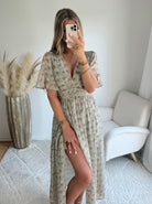 robe longue grande taille vert sauge dorée femme coupe portefeuille fluide élégante du S au 4XL Isadora